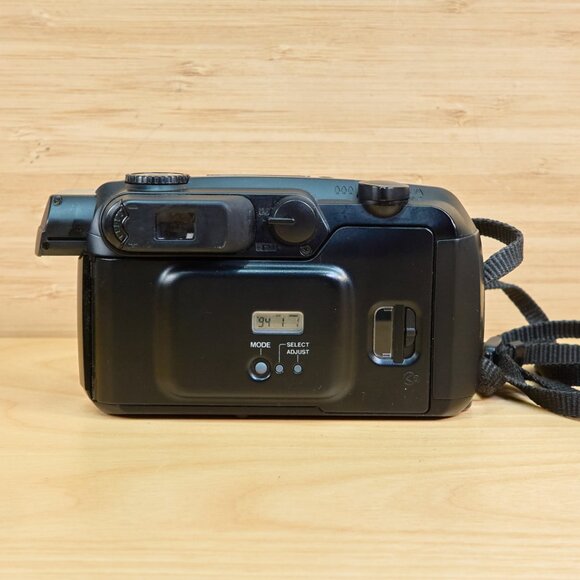 Pentax ESPIO 160 Point and Shoot, 35mm Film Camera, Multi AF, 38-160mm Zoom Lens - Picture 5 of 7